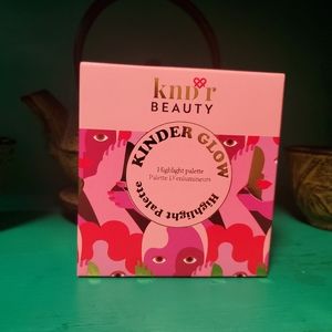 Kinder Beauty highlight palette
